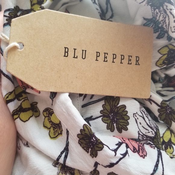 Top - Picture 4 of 6